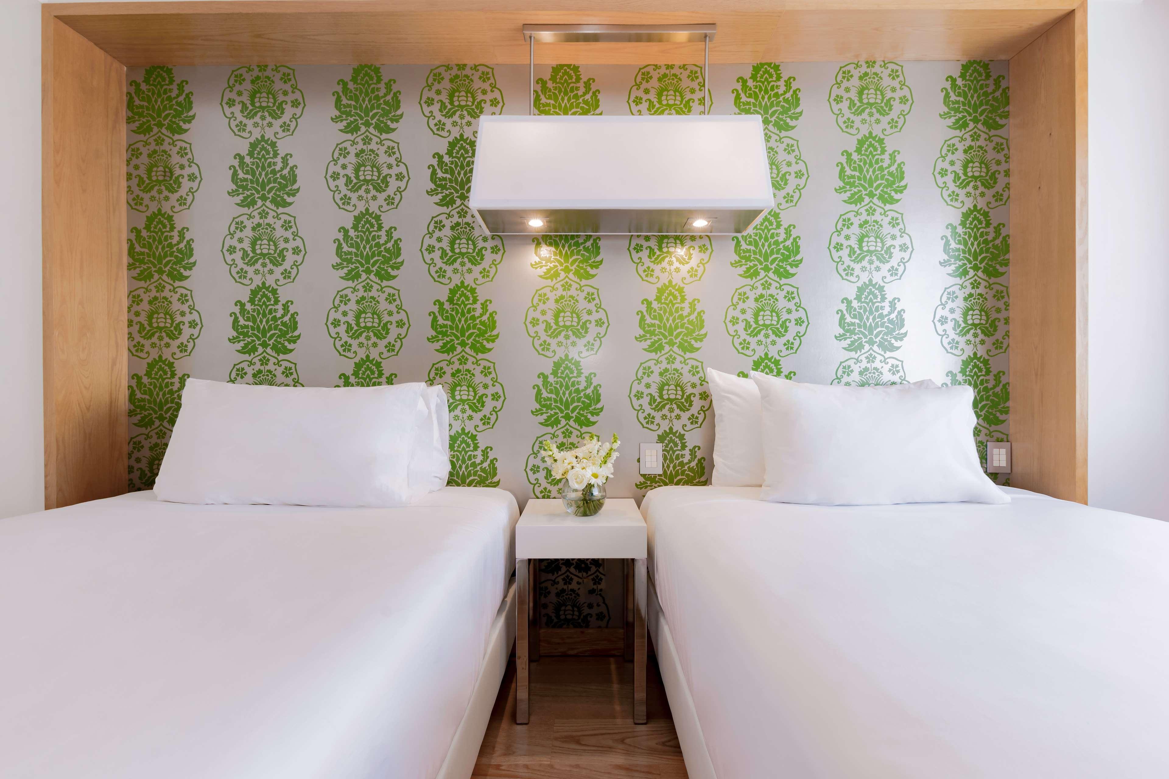 Nh Queretaro Hotell Eksteriør bilde