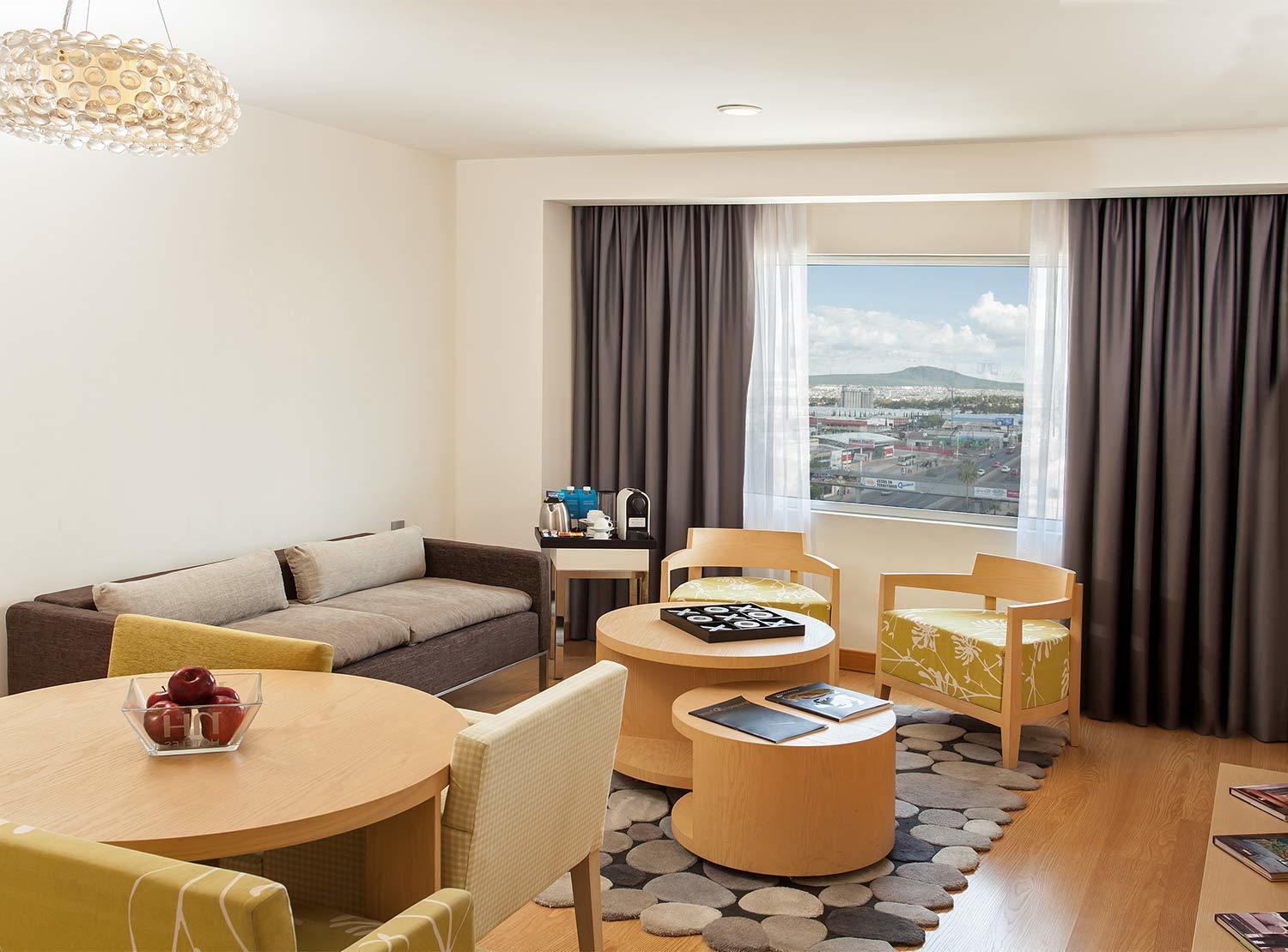 Nh Queretaro Hotell Eksteriør bilde