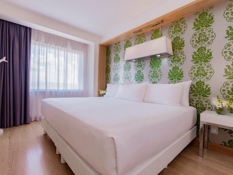 Nh Queretaro Hotell Eksteriør bilde